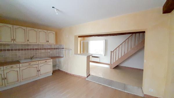 Apt (84400) MAISON