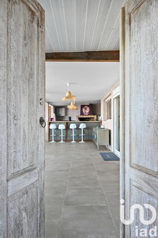 Maison à vendre 9 pièces 215 m² Saint-Leu