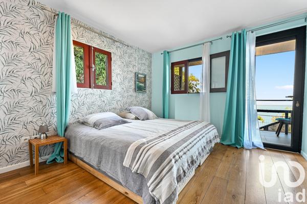 Maison à vendre 9 pièces 215 m² Saint-Leu