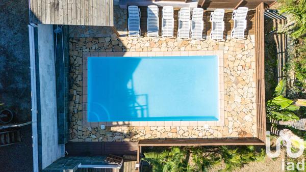 Maison à vendre 9 pièces 215 m² Saint-Leu