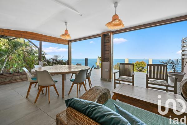 Maison à vendre 9 pièces 215 m² Saint-Leu