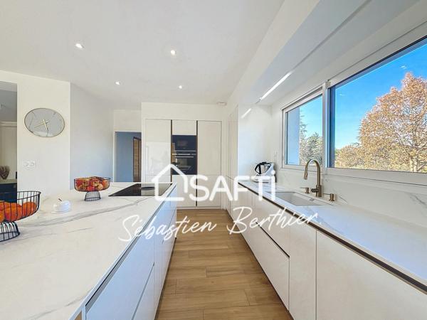 VILLA CONTEMPORAINE DE 2022 – 180 m² – CALME ET CONVIVIALITÉ À 25 MINUTES DE TOULOUSE