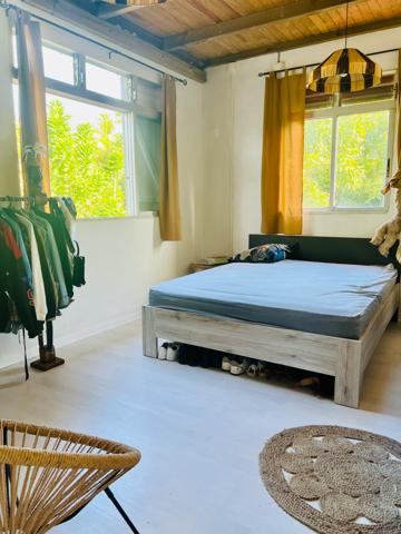 Exceptionnel - Villa T6 + deux appartements de type T2