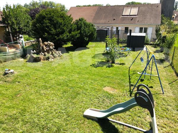 Ferrières-en-Gâtinais – Maison de plain-pied 117 m² – 4 chambres + suite parentale – Terrain clos 72