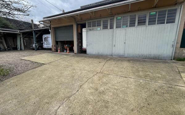 Immeuble à vendre    4 pièces •  Rouen