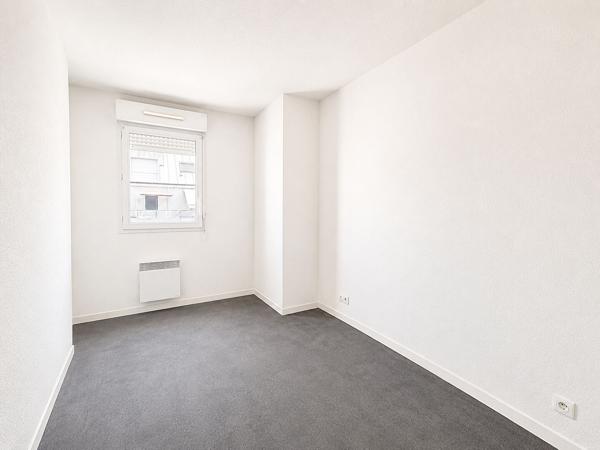Appartement T3 - Saint Sebastien Sur Loire bourg - Dernier etage - Balcon - Stationnement