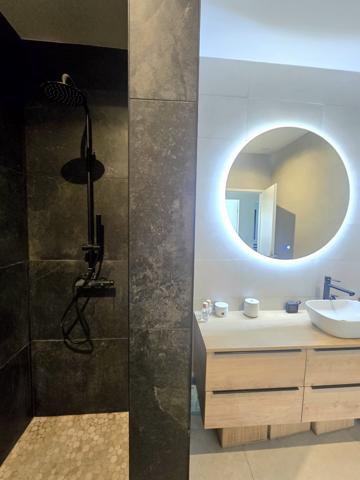 Marseille (13012) Maison refaite à neuve plus studio Beaumont