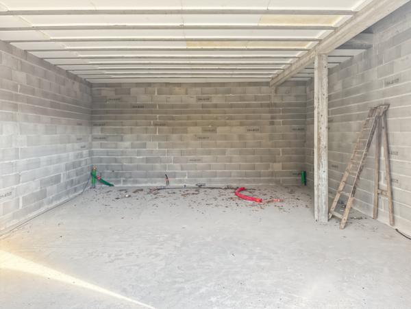 Sainte-Euphémie (01600) À Vendre Plateau neuf en Frais de Notaire réduits à finir d'Aménager – Proche Trévoux, Hyper-Centre Village