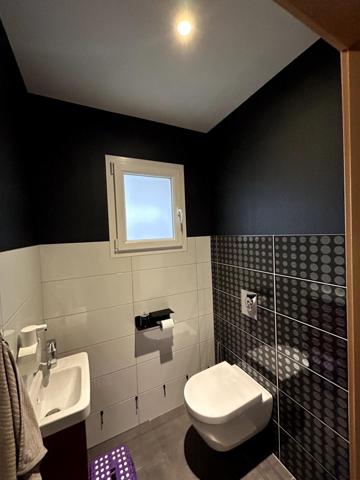 Maison aux volumes généreux offrant un cadre de vie idéal