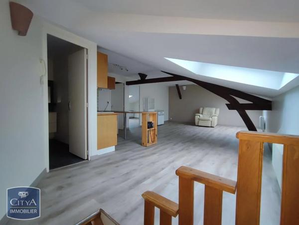 Appartement à louer 3 pièces 39.3m² Saint-Léonard-de-Noblat (87400)