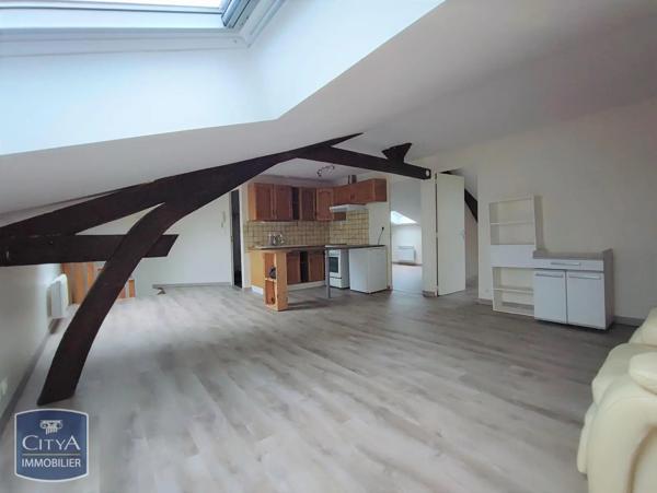 Appartement à louer 3 pièces 39.3m² Saint-Léonard-de-Noblat (87400)