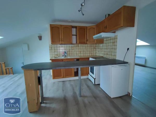 Appartement à louer 3 pièces 39.3m² Saint-Léonard-de-Noblat (87400)