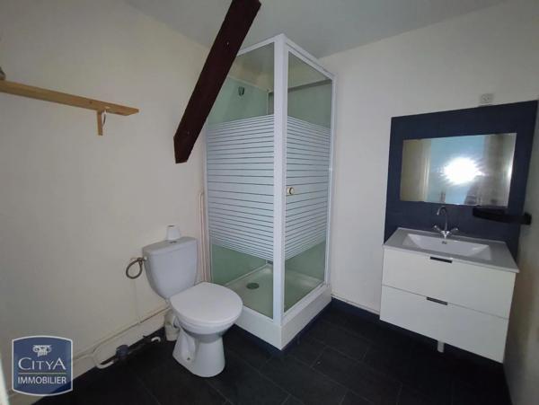 Appartement à louer 3 pièces 39.3m² Saint-Léonard-de-Noblat (87400)