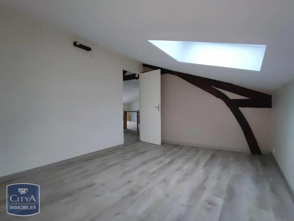 Appartement à louer 3 pièces 39.3m² Saint-Léonard-de-Noblat (87400)