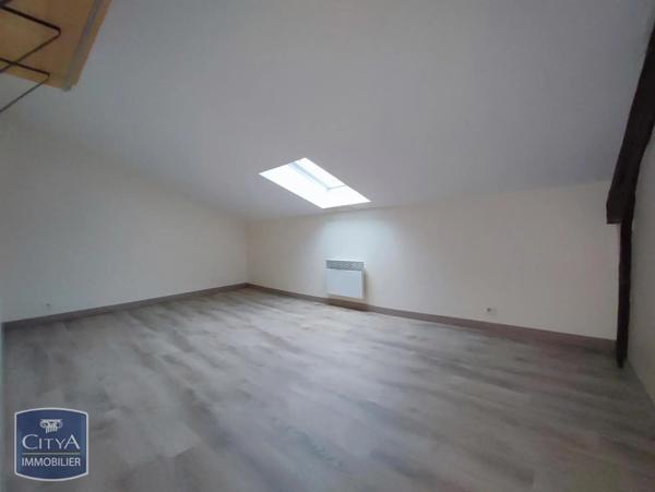 Appartement à louer 3 pièces 39.3m² Saint-Léonard-de-Noblat (87400)