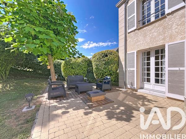 Maison à vendre 6 pièces 168 m² Saint-Fuscien