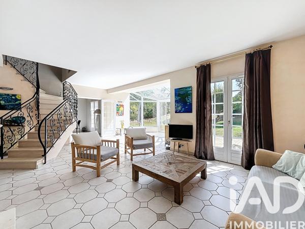 Maison à vendre 6 pièces 168 m² Saint-Fuscien