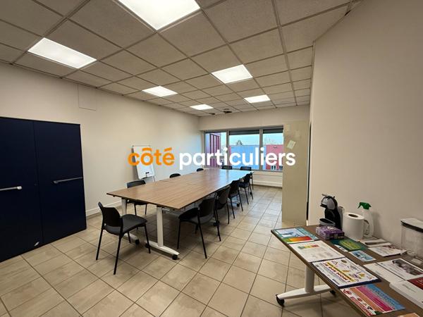 Location Local d'activité270 m² - SAINT POL SUR TERNOISE (62130)