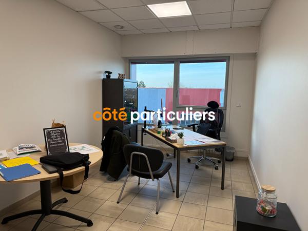 Location Local d'activité270 m² - SAINT POL SUR TERNOISE (62130)