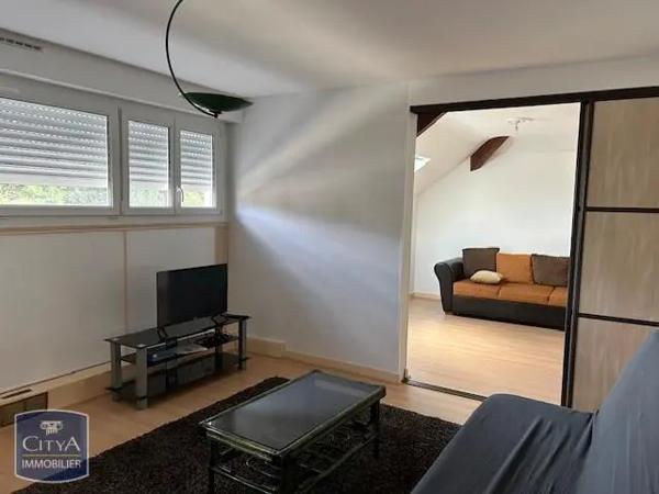 Appartement à louer 3 pièces 63.63m² Saumur (49400)