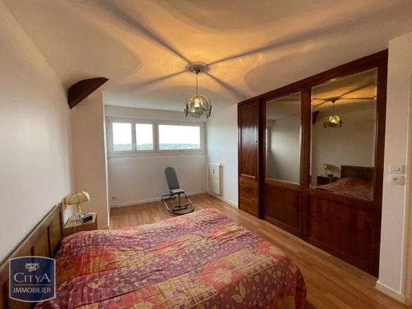 Appartement à louer 3 pièces 63.63m² Saumur (49400)