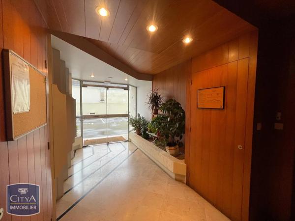 Appartement à louer 3 pièces 63.63m² Saumur (49400)
