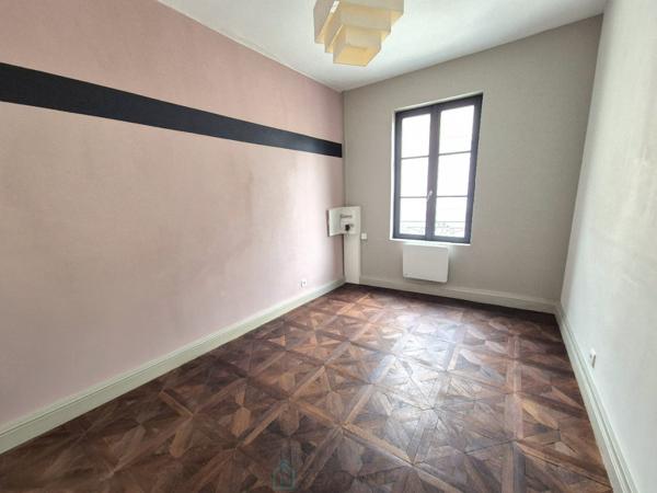 AMBOISE HYPER-CENTRE - Au pied du Château, VUE CHÂTEAU - Maison de caractère 134m²