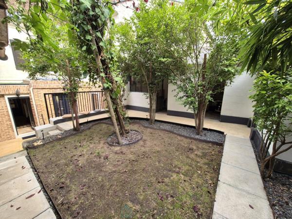 AMBOISE HYPER-CENTRE - Au pied du Château, VUE CHÂTEAU - Maison de caractère 134m²
