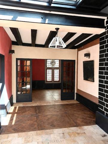 AMBOISE HYPER-CENTRE - Au pied du Château, VUE CHÂTEAU - Maison de caractère 134m²