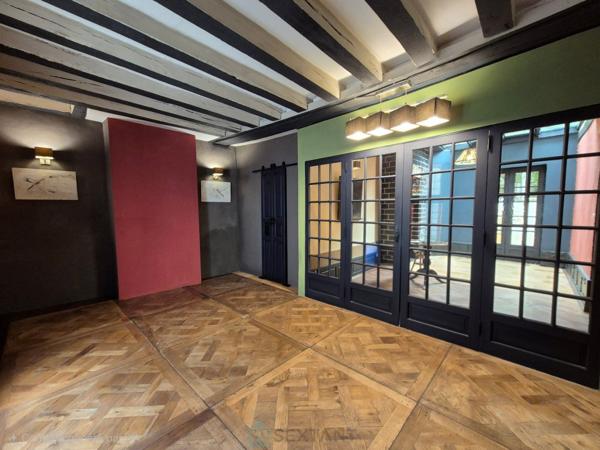AMBOISE HYPER-CENTRE - Au pied du Château, VUE CHÂTEAU - Maison de caractère 134m²