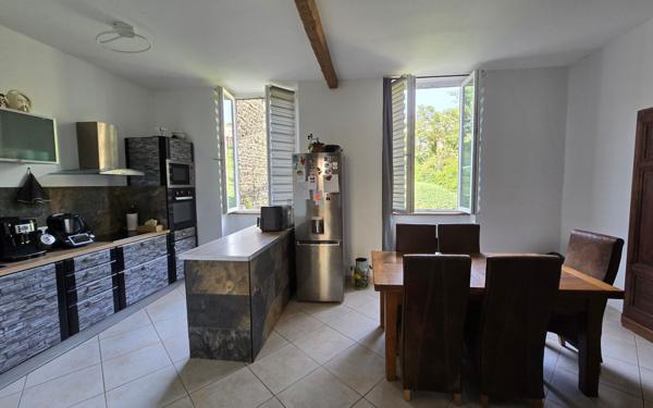 Appartement à vendre    4 pièces • 73,15 m2 L'Arbresle