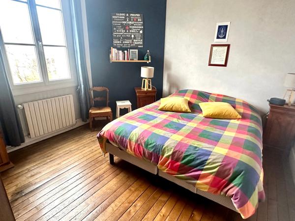 A vendre - Centre de ville de Saumur (49400) maison en pierre de tuffeaux - 5 chambres - Jardin - 152 m²