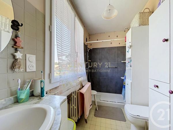 Maison à vendre  4 pièces - 86,64 m 2   LES AVENIERES VEYRINS THUELLIN  - 38