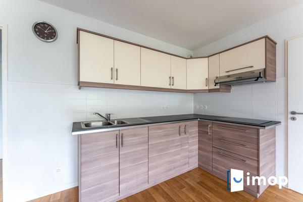 Appartement T2 lumineux avec balcon et parking couvert sécurisé