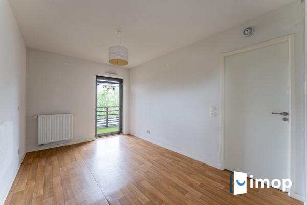 Appartement T2 lumineux avec balcon et parking couvert sécurisé