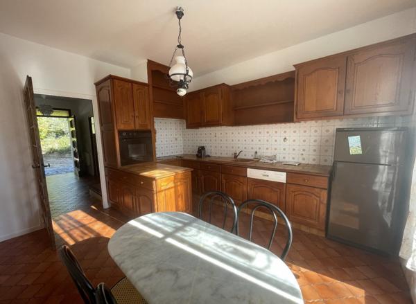 Maison sur 3294 m² de terrain avec piscine