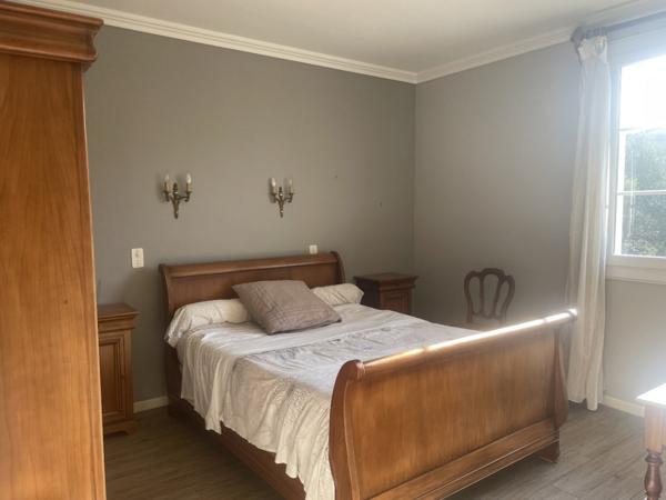 Maison sur 3294 m² de terrain avec piscine