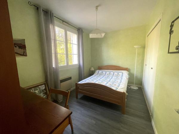 Maison sur 3294 m² de terrain avec piscine