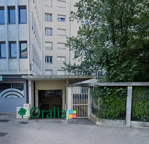 Parking · Location Dijon (21000)