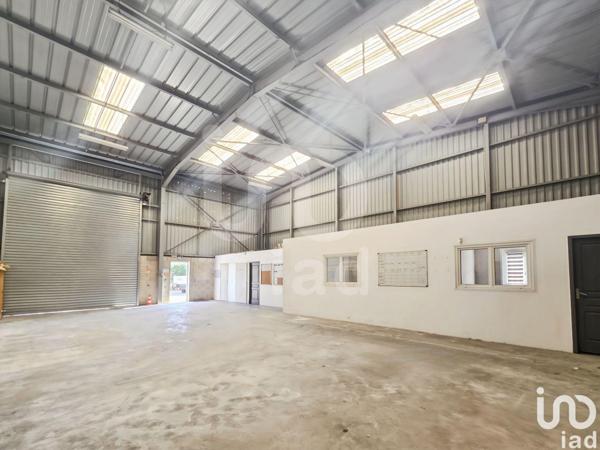 Location local d’activité 120 m² Nîmes-Saint-Césaire