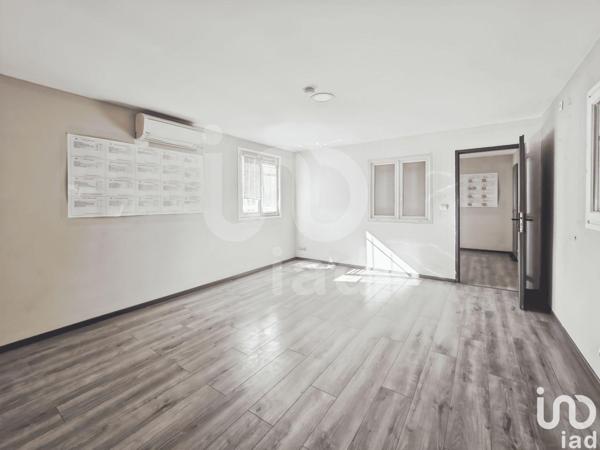 Location local d’activité 120 m² Nîmes-Saint-Césaire