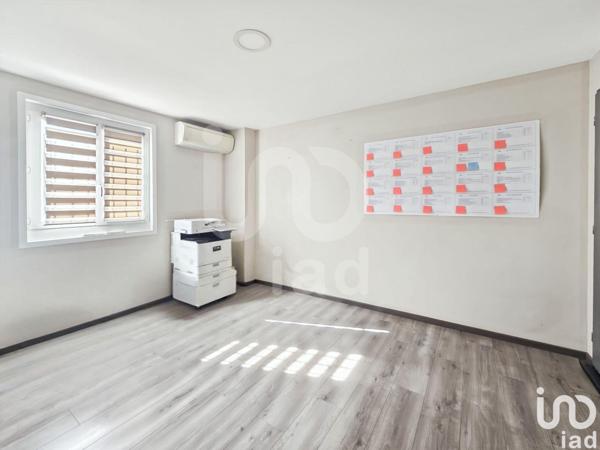 Location local d’activité 120 m² Nîmes-Saint-Césaire