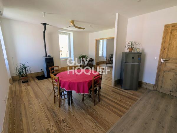APPARTEMENT À LOUER DE 4 PIÈCES DE 105,00 M²