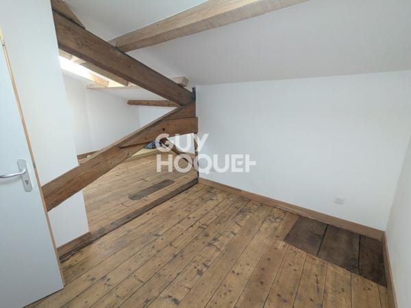 APPARTEMENT À LOUER DE 4 PIÈCES DE 105,00 M²