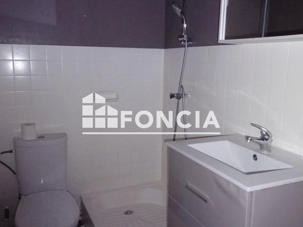 Location Studio meublé 25.73 m² - 4 RUE LENOIR Le Mans 72000