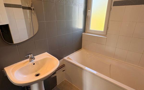 Appartement à louer    3 pièces • 55,30 m2 Terville