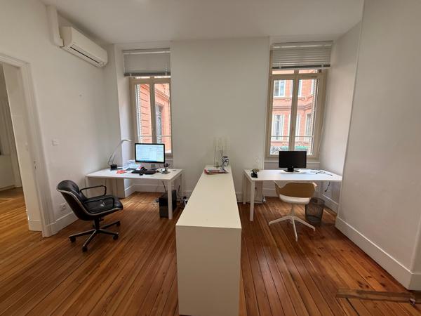 Local commercial - 80 m2 - métro Jeanne d'Arc