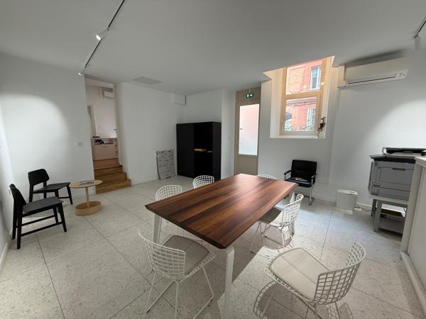 Local commercial - 80 m2 - métro Jeanne d'Arc