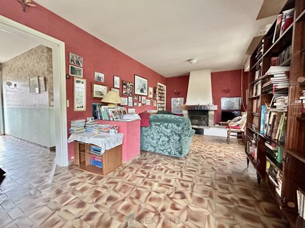 Maison Individuelle en plain pied avec sous sol complet.