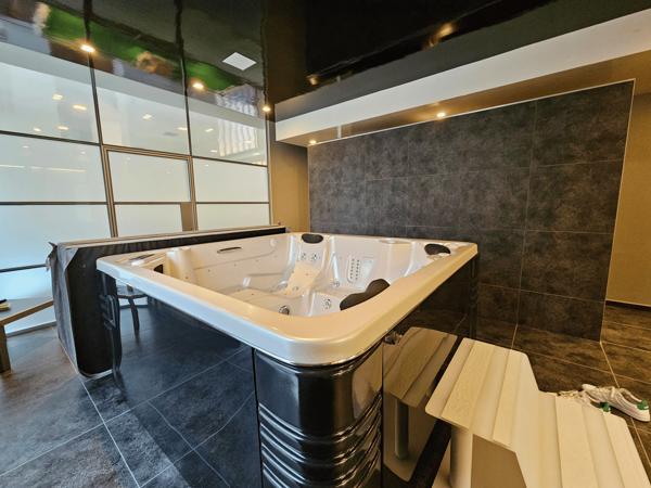 Maison 16 pièces - 1200 m² Bien prestige